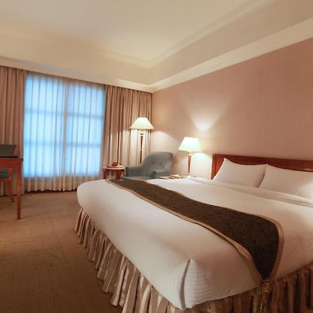 Grand Boss Hotel Yilan Екстер'єр фото