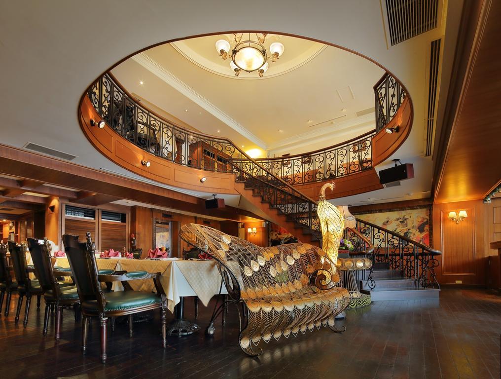 Grand Boss Hotel Yilan Екстер'єр фото