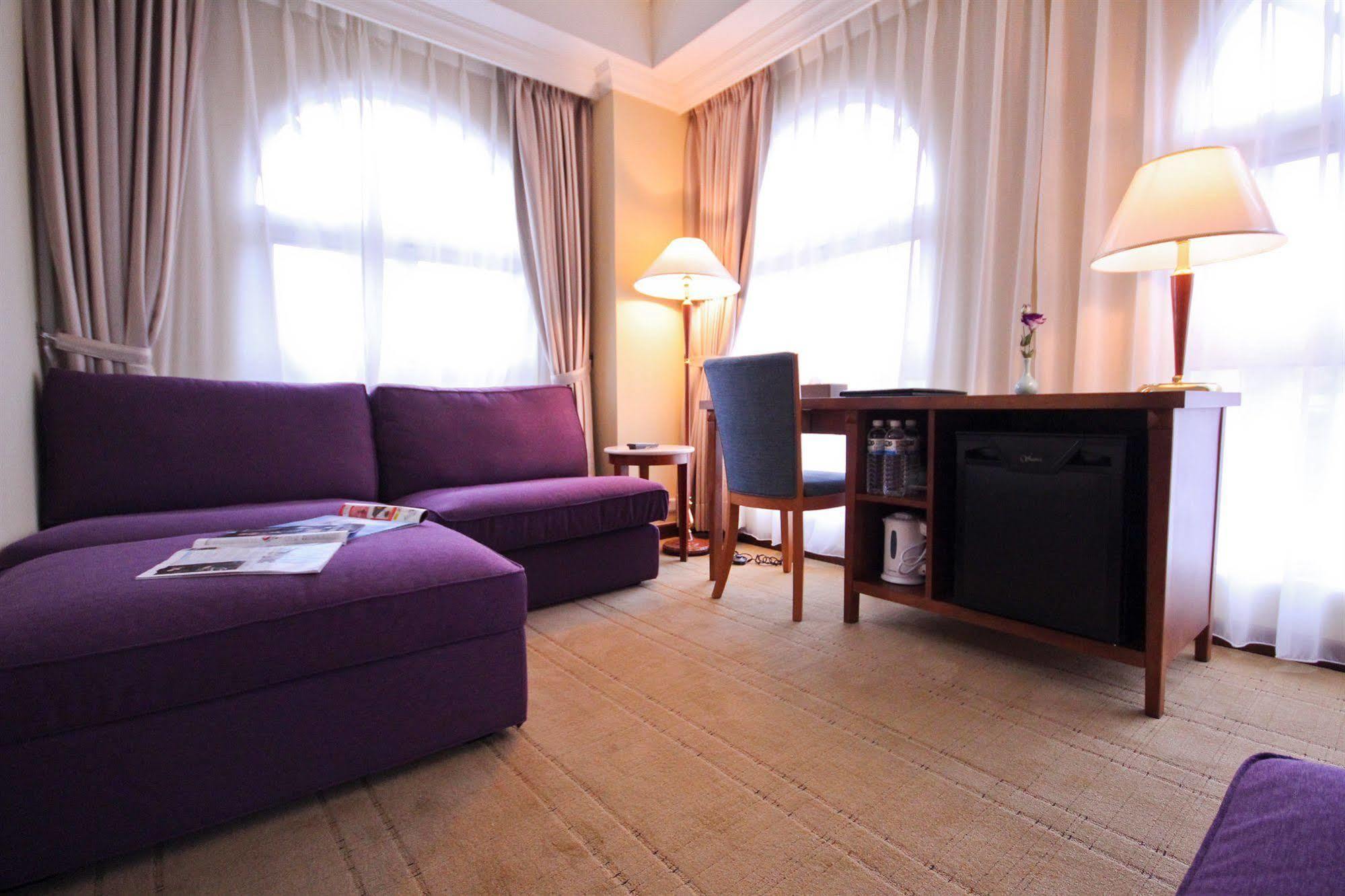 Grand Boss Hotel Yilan Екстер'єр фото